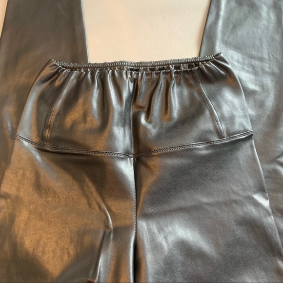 Aritzia Wilfred Daria NEW Black Vegan Leather Pants Leggings - Picture 4 of 5